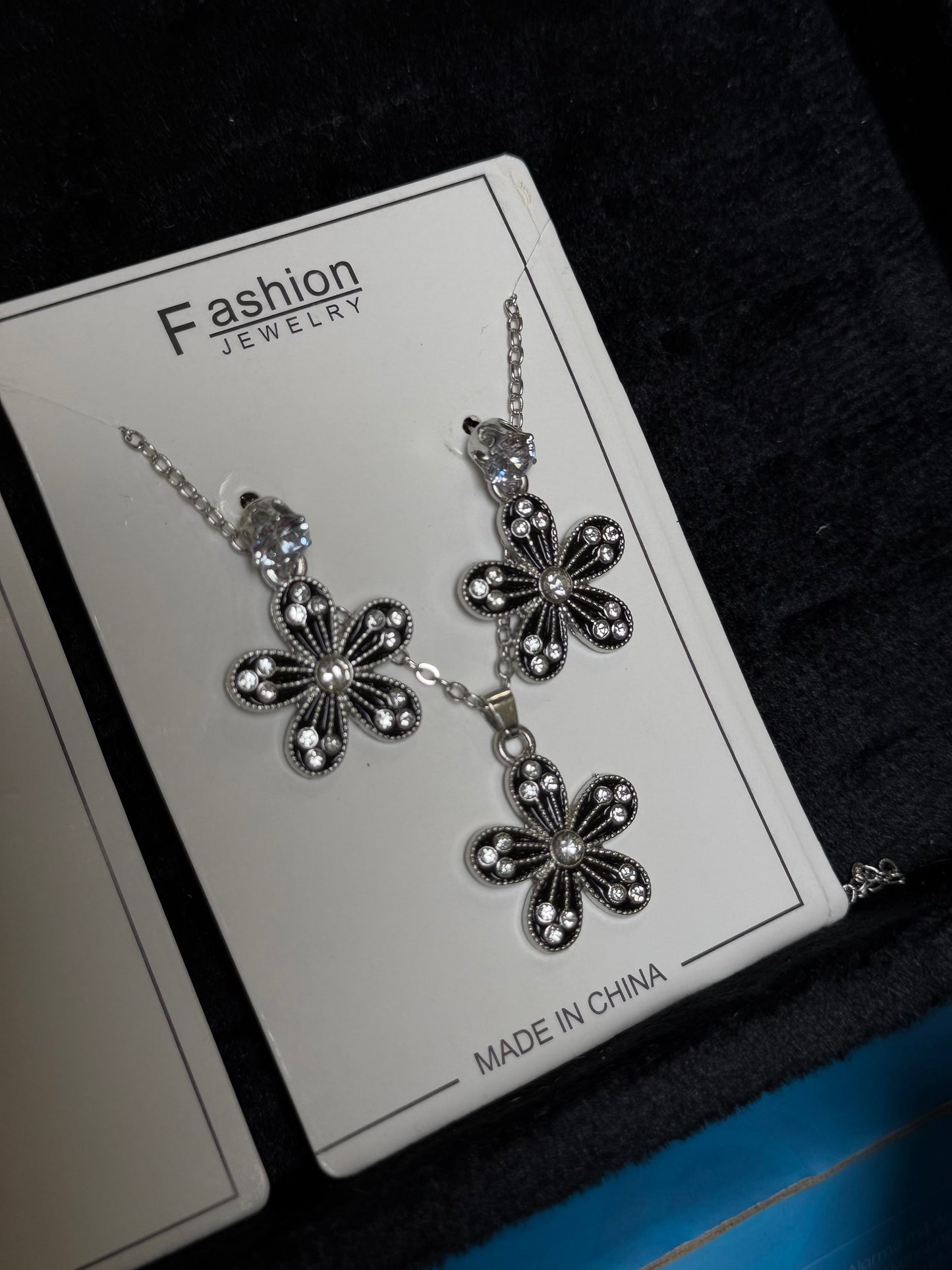 30 pcs Jewellery Deal