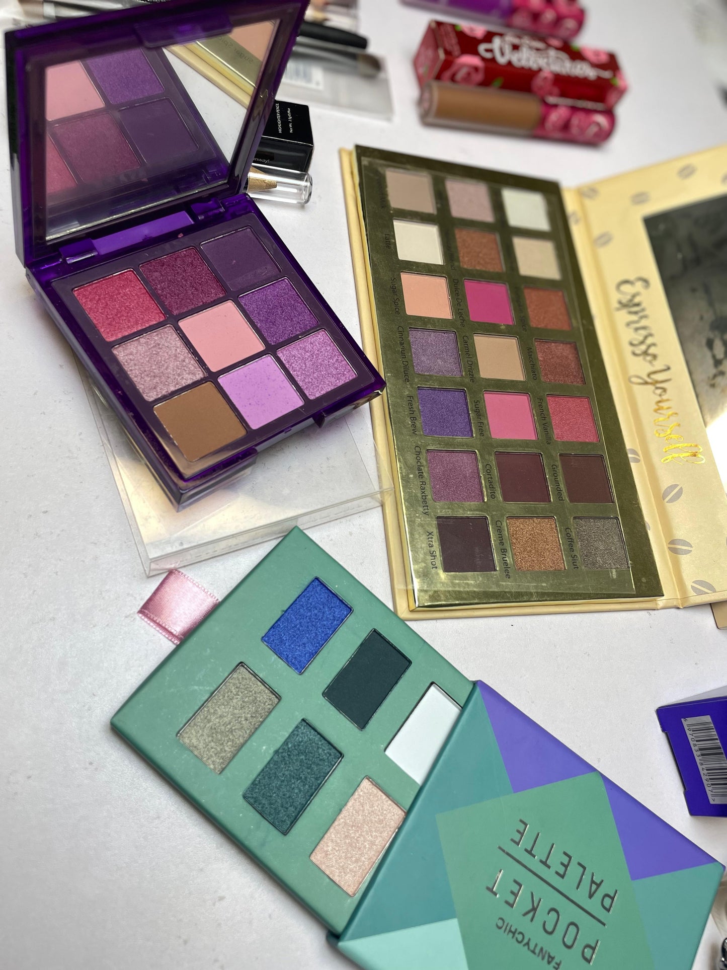 16 In 1 Glam Deal