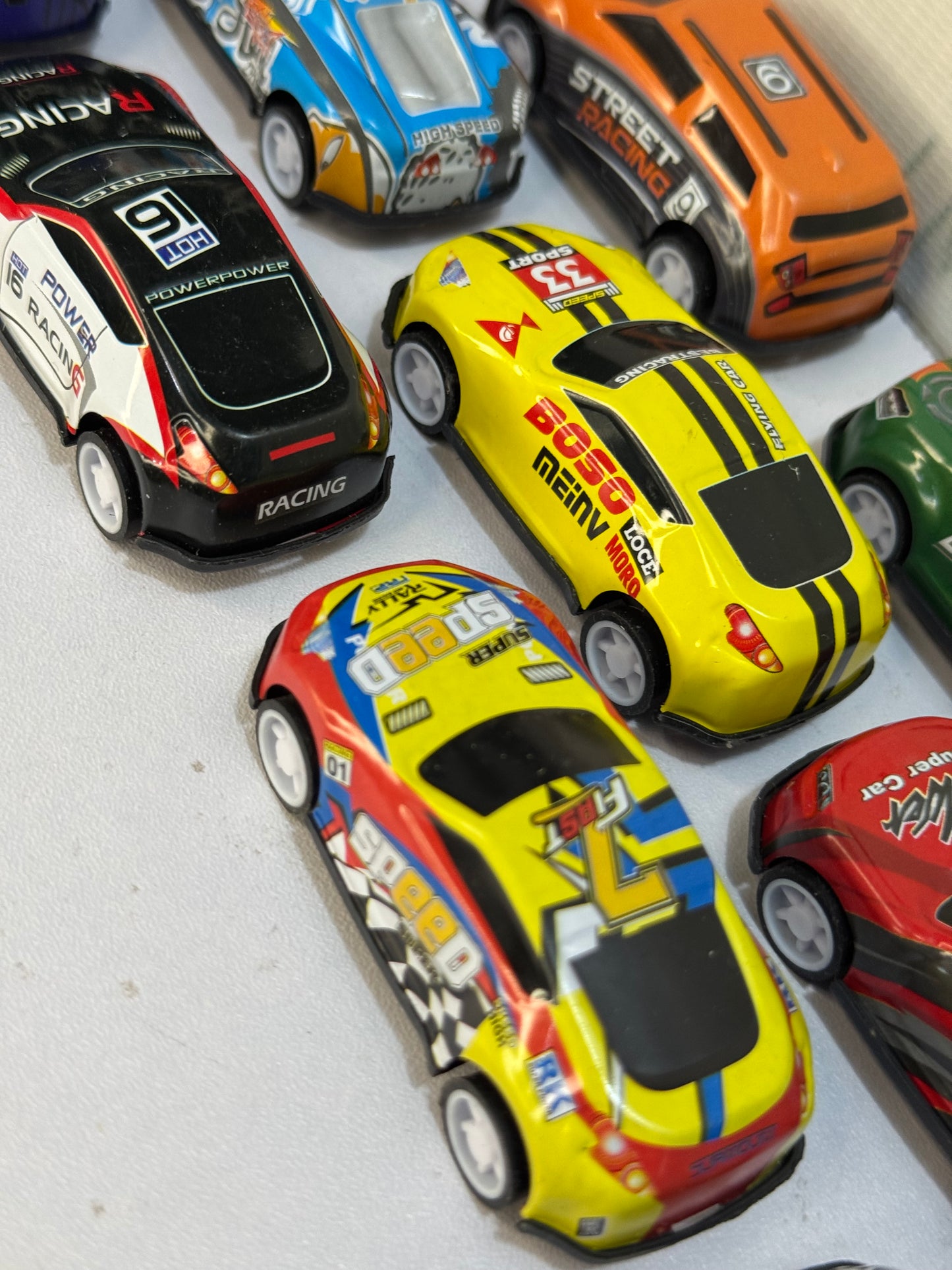 Pack of 16 Kids Metal Cars