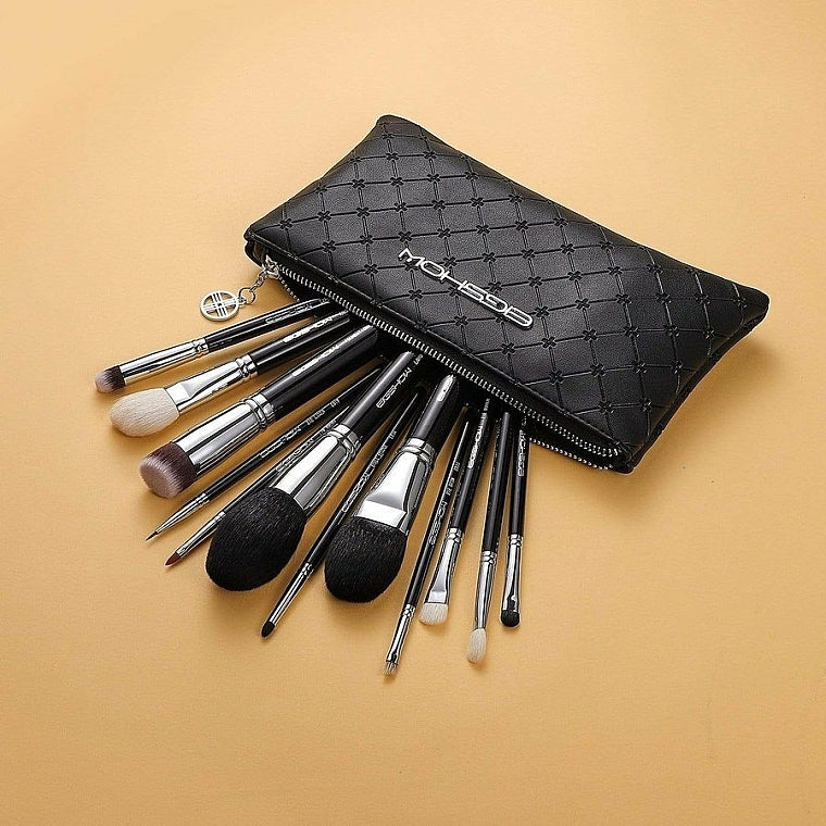 Eigshow Beauty Makeup Brush Master Light Gun Black