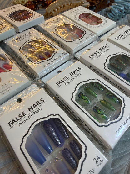 40 in 1 Hair Catchers and Nails Deal