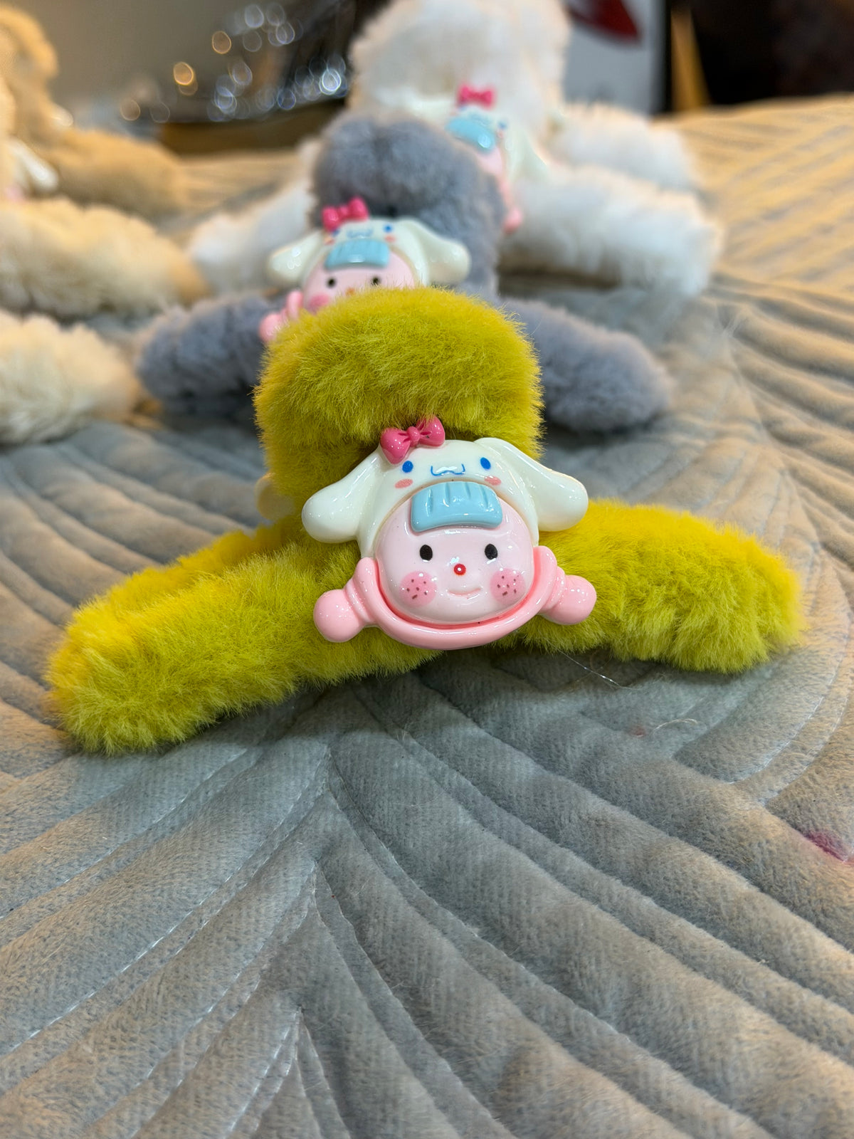 Pack of 12 pcs Fluffy Hair Catchers Deal