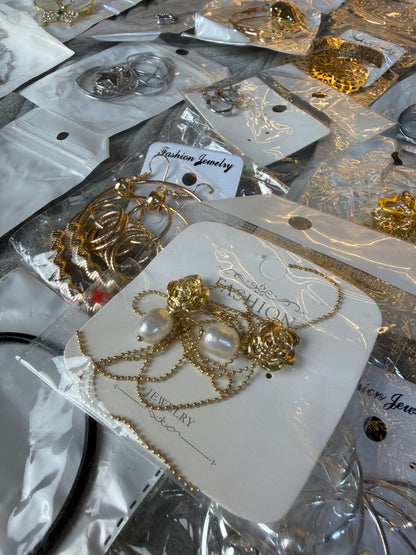 30 Packs Mix Jewellery Deal