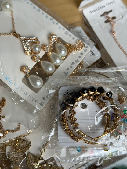 Pack of 15 Sets Jewellery Deal