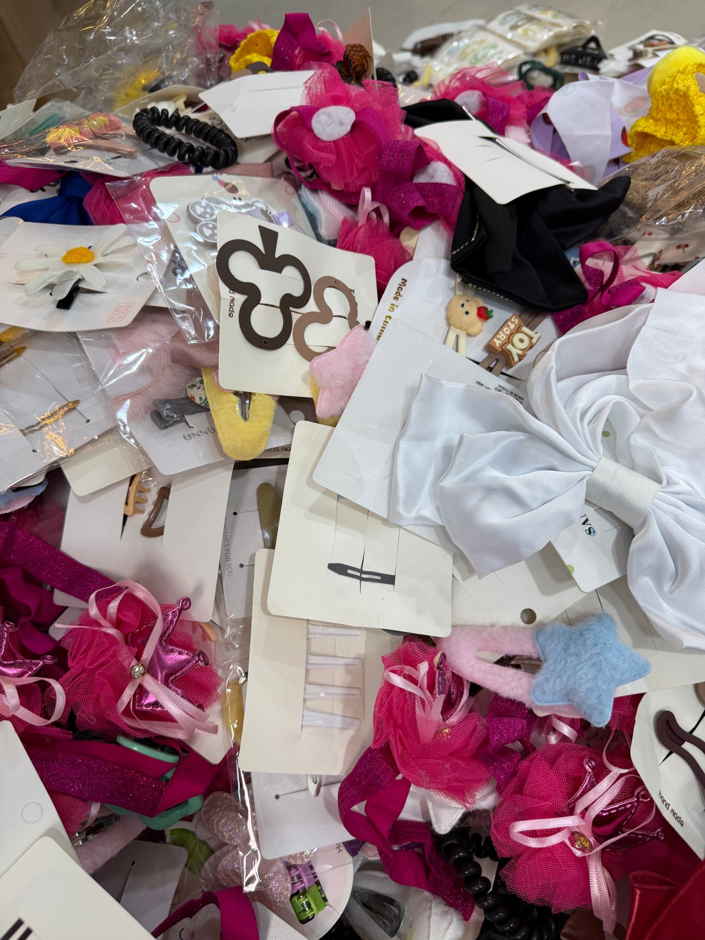 Half Kg Hair Accessories Deal