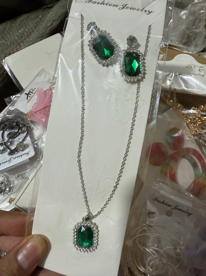 Pack of 20 Sets Jewellery Deal