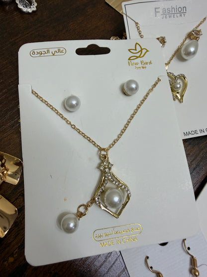 Pack of 17 sets Jewellery Deal
