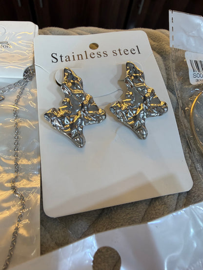 30 Packs Mix Jewellery Deal