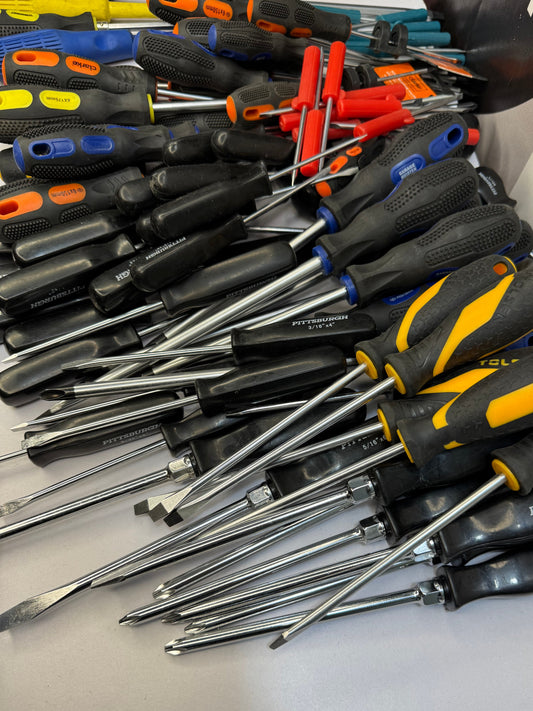 10 in 1 Screwdriver Deal1