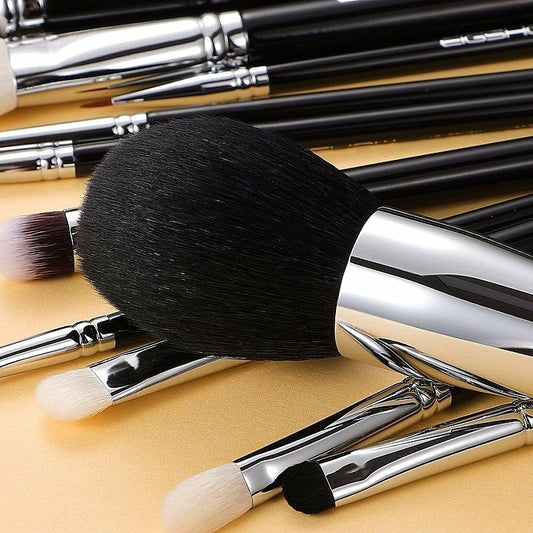 Eigshow Beauty Makeup Brush Master Light Gun Black